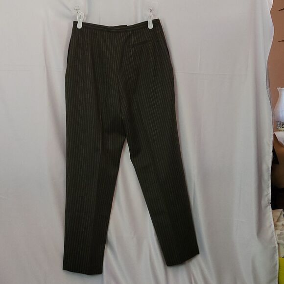 HARVE BENARD, WOMEN'S GREEN AND GOLD PINSTRIPE DRESS PANTS, SIZE 12, LIKE NEW - Picture 4 of 9